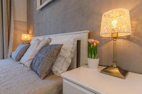 Romantic Deluxe Studio In The City's Epicentrum